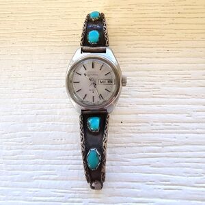 Vintage Womens Seiko Watch w/Silver Bracelet